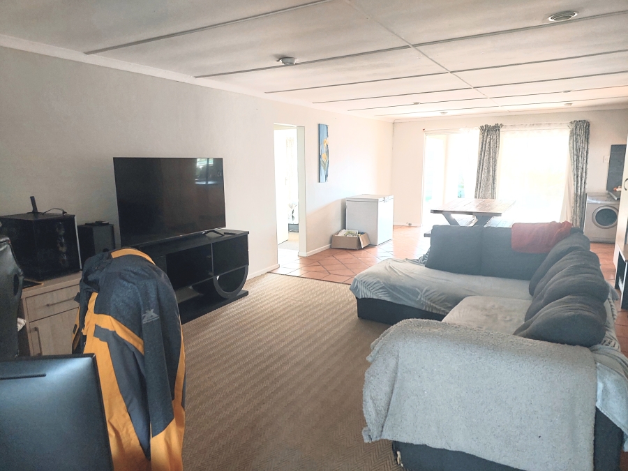 3 Bedroom Property for Sale in Denneoord Western Cape